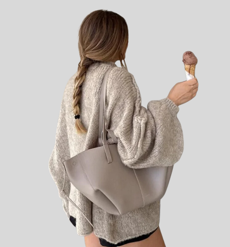 CELINE | COZY KNIT OVERSIZED SWEATER